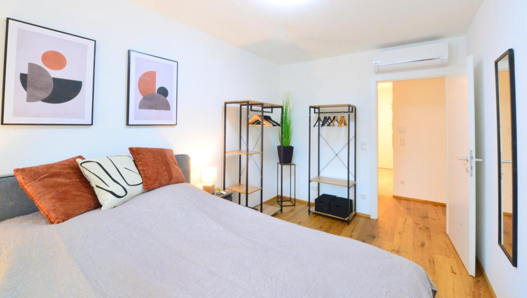 Apartamento New With Parking And Metro In Front Of The House Viena Exterior foto