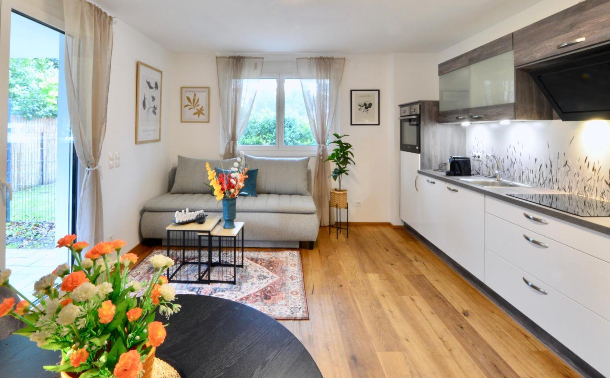 Apartamento New With Parking And Metro In Front Of The House Viena Exterior foto