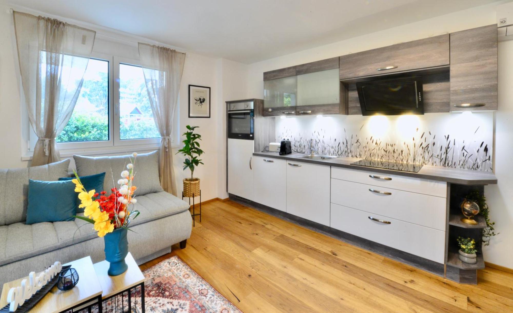 Apartamento New With Parking And Metro In Front Of The House Viena Exterior foto